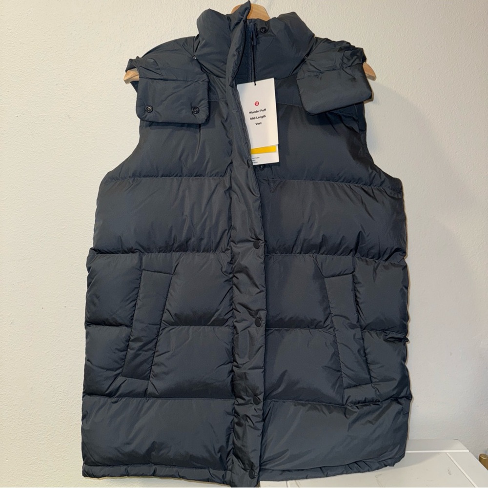 Lululemon Wunder Puff Mid-Length Vest Size 6 Color Oil Grey/Belgian Blue